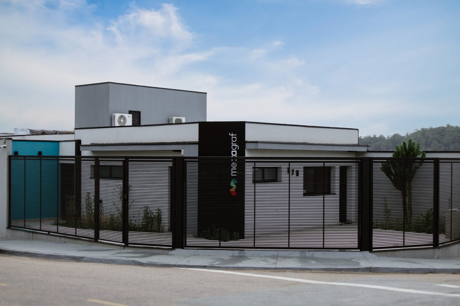 WhatsApp Image 2025-10-24 at 08.41.41